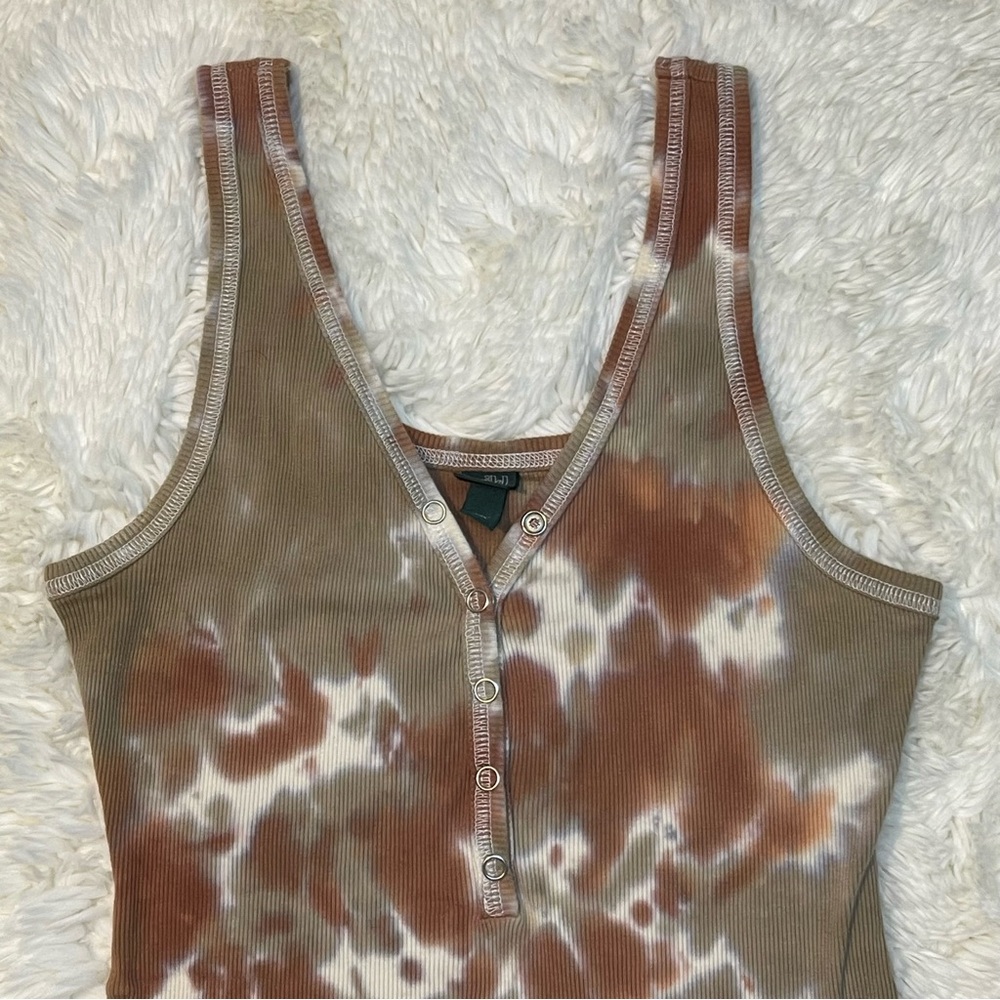 NWOT! Brown & Orange Tie Dye Ribbed Button Front Thong Bodysuit - Picture 2 of 9